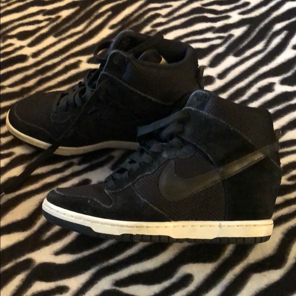 black nike size 6